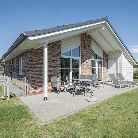 Holiday home Mit Garten Und Sauna In Nahe Nordsee Dagebuell